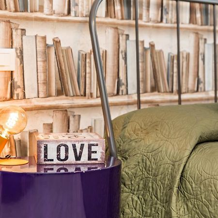 La Casa Dei Treni Affittacamere City Rooms For Travel Lovers ลาสเปเซีย ภายนอก รูปภาพ