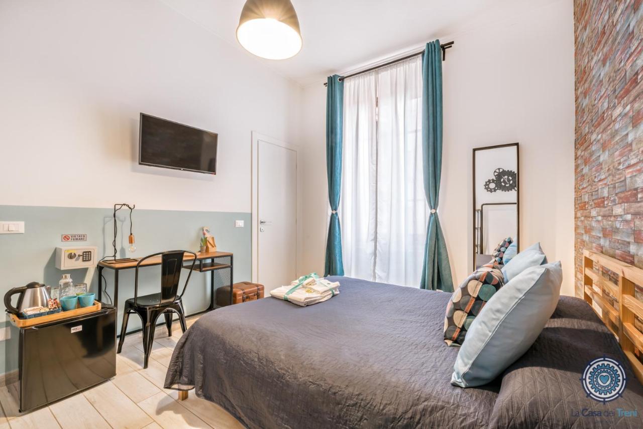 La Casa Dei Treni Affittacamere City Rooms For Travel Lovers ลาสเปเซีย ภายนอก รูปภาพ